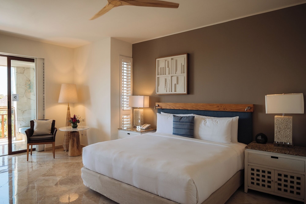 Fairmont, Habitación, 1 cama de matrimonio grande, no fumadores del hotel Fairmont Mayakoba. Foto 1