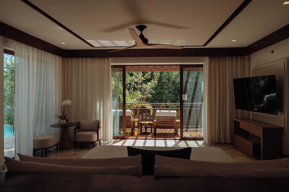Suite presidencial, 1 cama de matrimonio grande (Tortuga) del hotel Fairmont Mayakoba. Foto 3