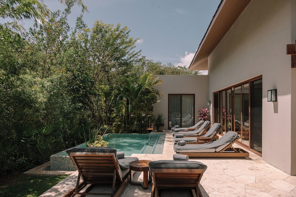 Suite presidencial, 1 cama de matrimonio grande (Tortuga) del hotel Fairmont Mayakoba. Foto 8