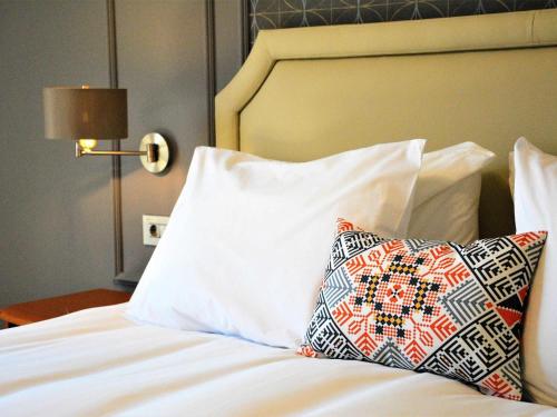 Habitación Económica con 1 cama doble del hotel Mercure Sibiu Airport. Foto 3