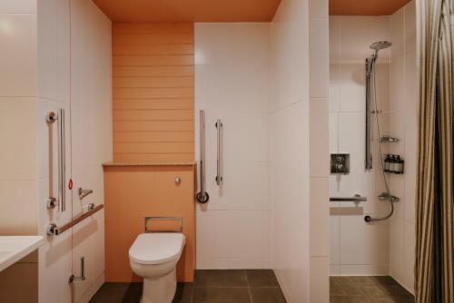 Estudio Locke adaptado para personas con discapacidad del hotel Ember Locke. Foto 2