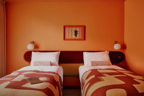 Habitación Familiar del hotel Ember Locke. Foto 2