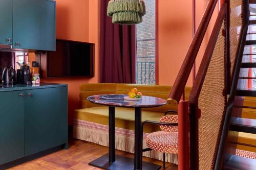 Suite Duplex del hotel Ember Locke. Foto 4