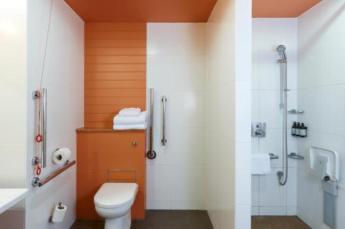 Estudio Locke adaptado para personas con discapacidad del hotel Ember Locke. Foto 3