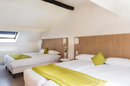 Habitación Familiar del hotel Bel Oranger Gare de Lyon. Foto 5