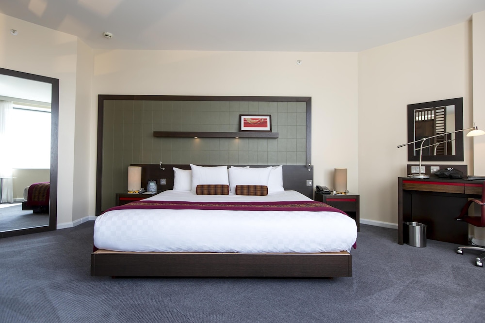 Suite junior, 1 cama de matrimonio grande (Lounge Access) del hotel Hilton London Canary Wharf. Foto 1