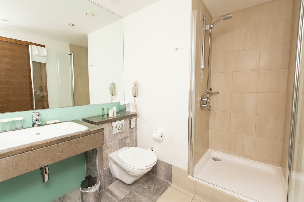 Habitación ejecutiva, 1 cama de matrimonio grande del hotel Hilton London Canary Wharf. Foto 7