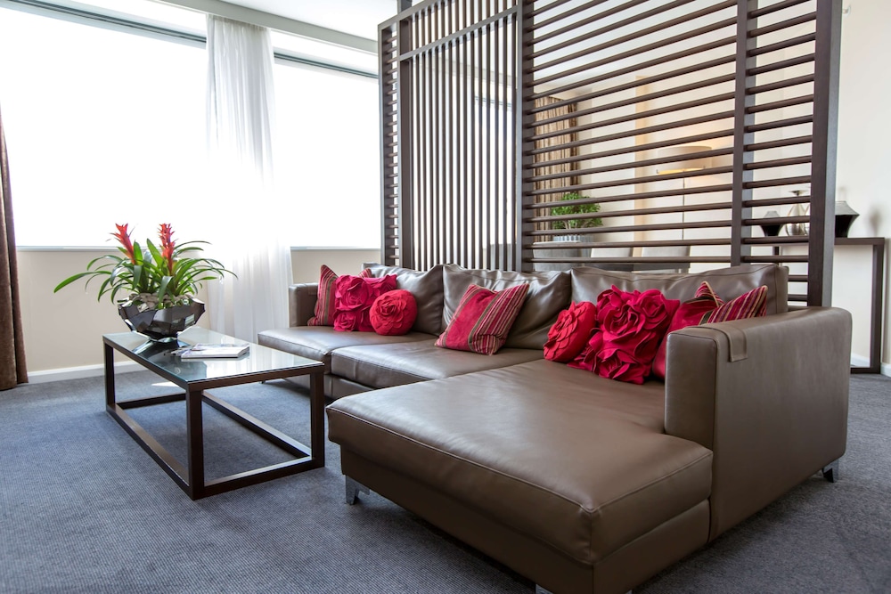 Suite ejecutiva, 1 cama de matrimonio grande del hotel Hilton London Canary Wharf. Foto 5