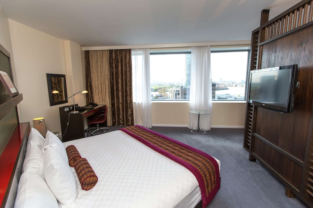 Suite junior, 1 cama de matrimonio grande (Lounge Access) del hotel Hilton London Canary Wharf. Foto 4