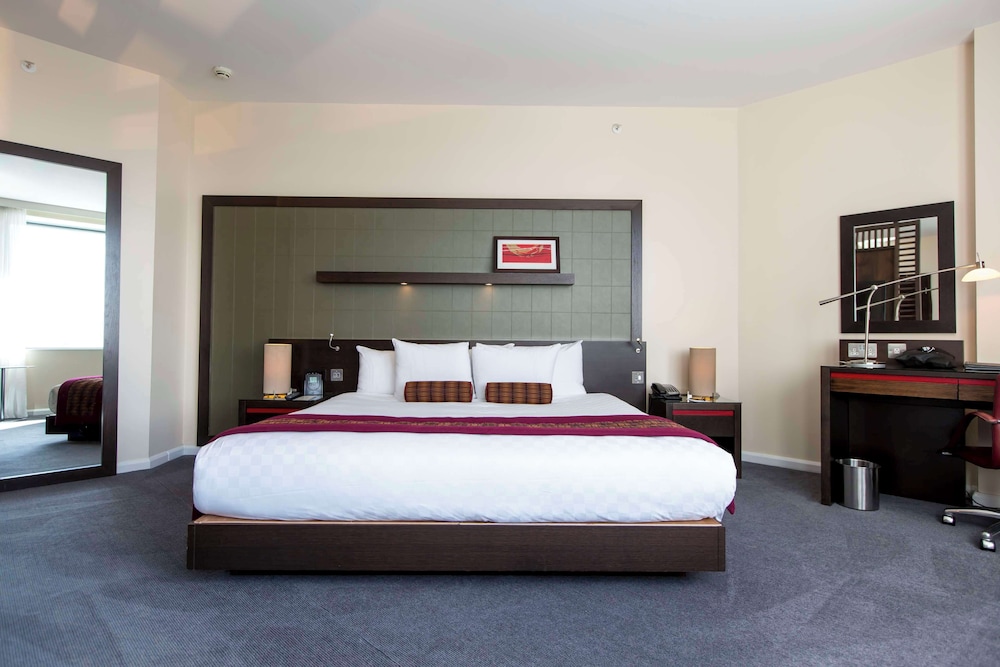 Suite junior, 1 cama de matrimonio grande (Lounge Access) del hotel Hilton London Canary Wharf. Foto 7