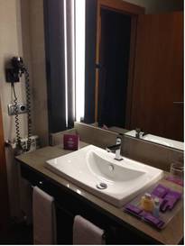 Habitación doble del hotel Macià Real De La Alhambra. Foto 4