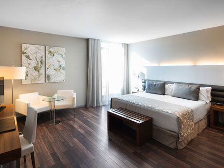 Junior suite Piscina Privada del hotel Catalonia Ramblas