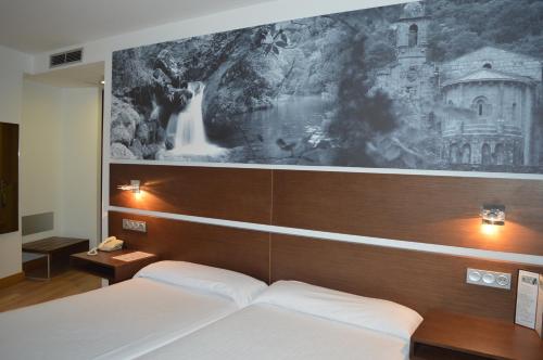 Habitación Doble con cama supletoria - 1 o 2 camas del hotel Spa Sercotel Odeon. Foto 1