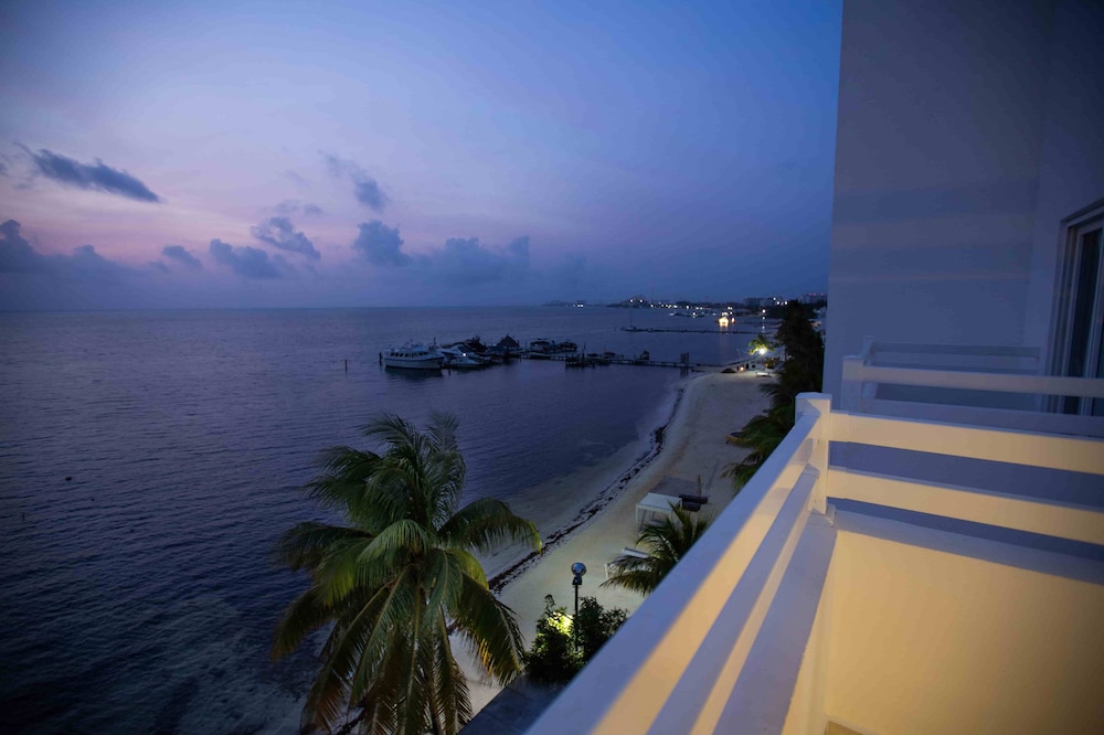 Habitación, vistas al mar del hotel Ocean View Cancun Arenas