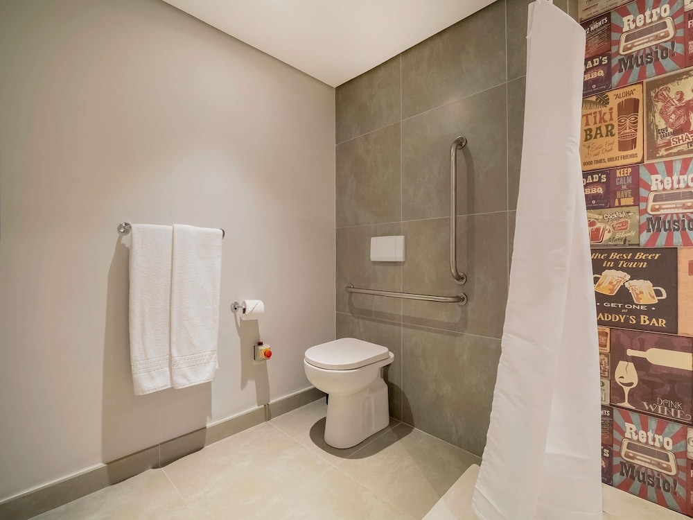 HABITACIÓN STANDARD ADAPTADA CON 1 CAMA DOBLE del hotel Ibis Styles Sorocaba Santa Rosalia. Foto 4