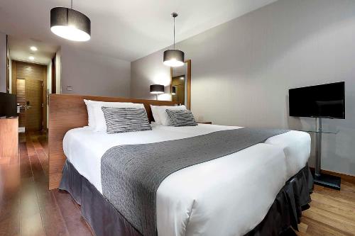 Habitación Doble - 1 o 2 camas del hotel Eurostars Madrid Congress. Foto 5