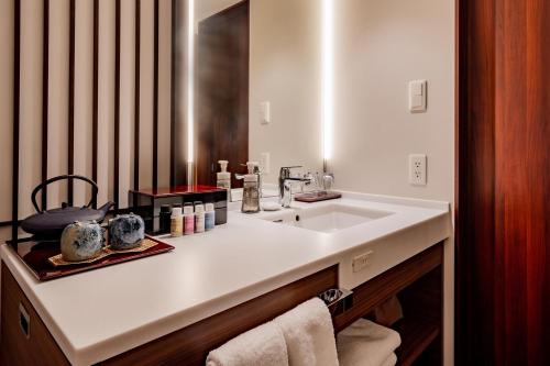 Habitación Doble Premium - 2 camas del hotel Keio Prelia Kyoto Karasuma Gojo. Foto 1