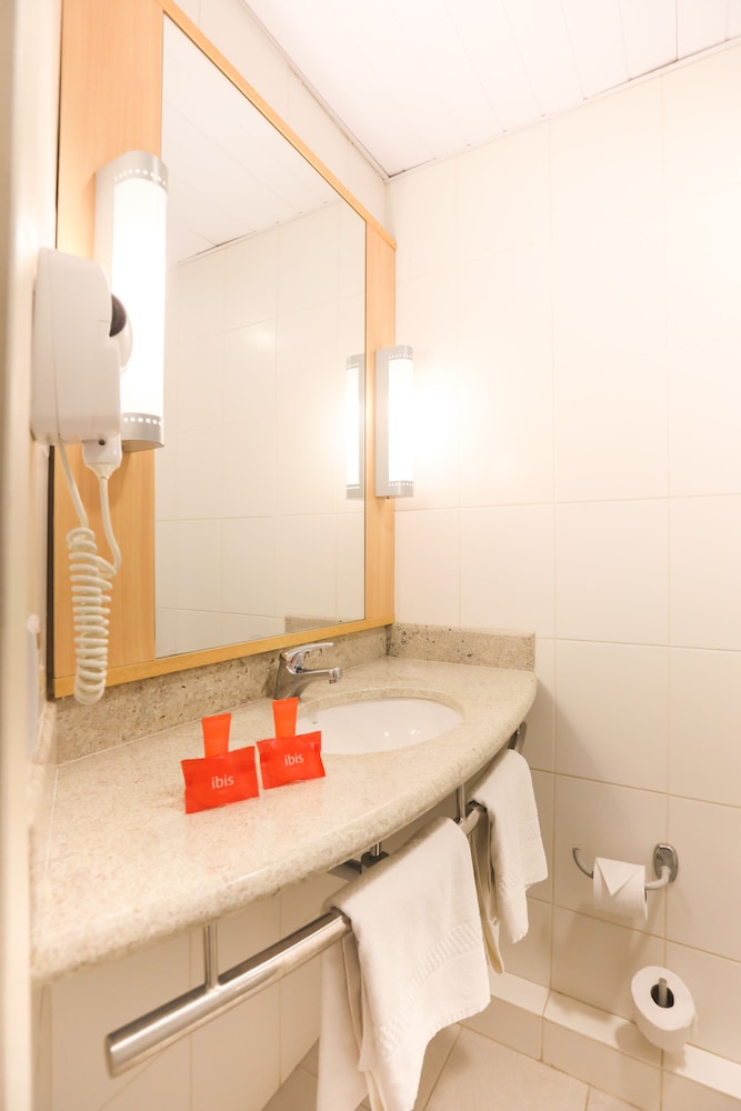Habitación estándar, 1 cama doble del hotel Ibis Montes Claros Shopping. Foto 10
