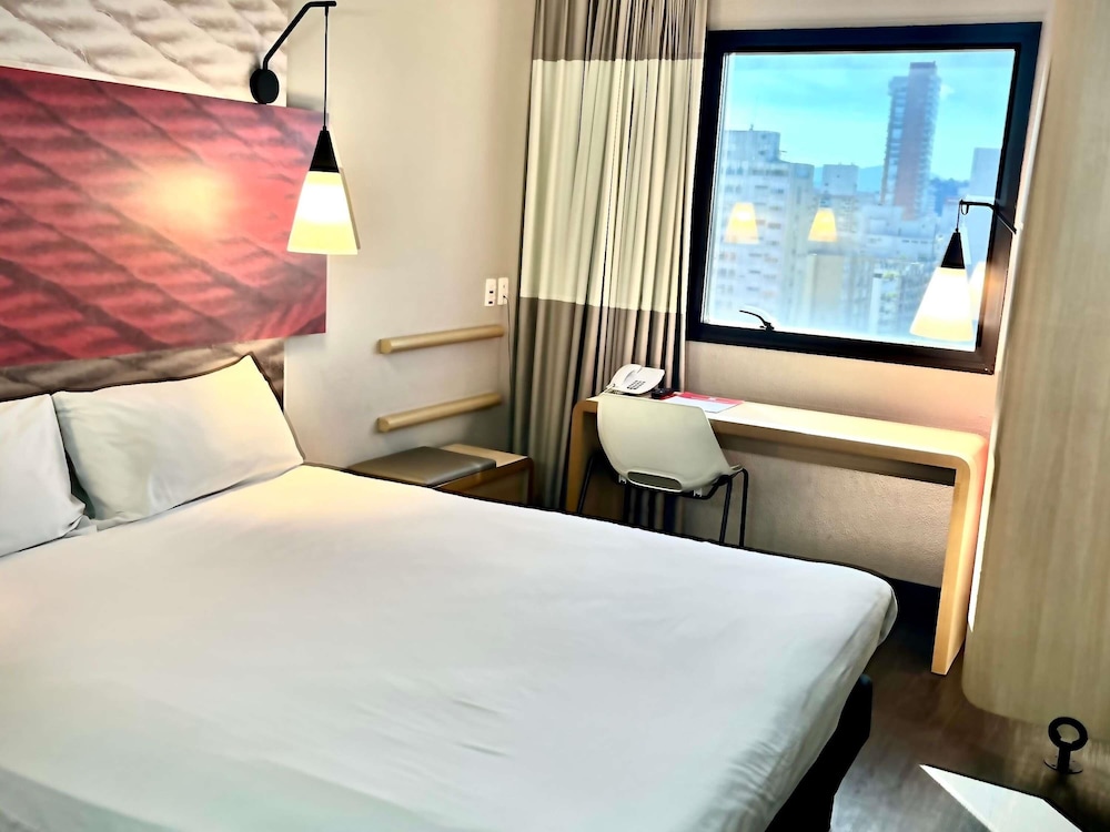 Habitacion Standard con 1 cama doble del hotel Ibis Santos Gonzaga Praia