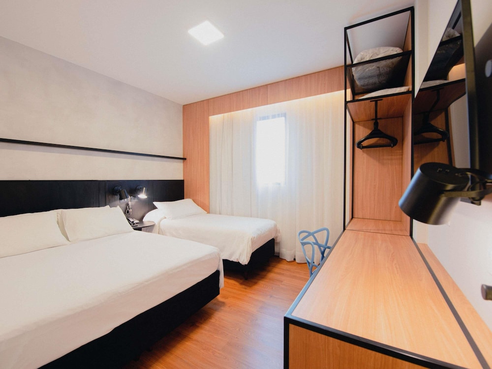Habitación Estándar - 1 cama doble y cama supletoria para niños del hotel Ibis Curitiba Shopping