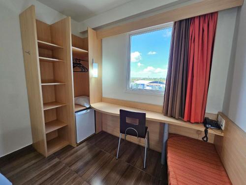 Habitacion Standard con 1 cama doble del hotel Ibis Mossoró. Foto 3