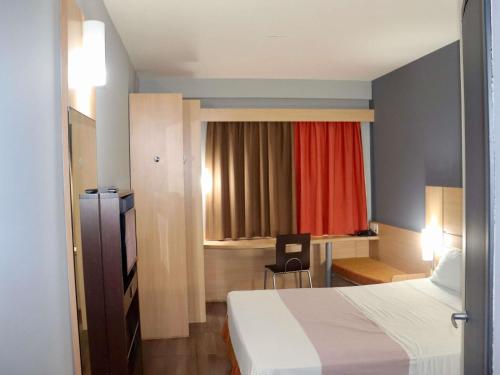 Habitacion Standard con 1 cama doble del hotel Ibis Mossoró. Foto 4