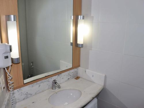 Habitacion Standard con 1 cama doble del hotel Ibis Mossoró. Foto 6
