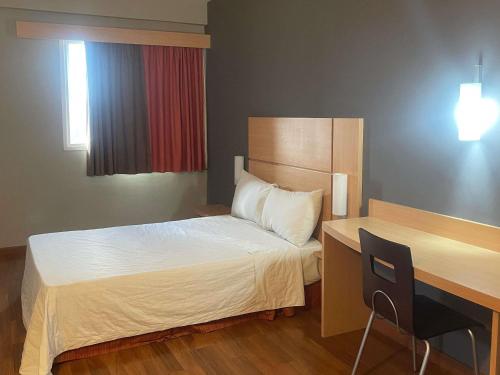 HABITACIÓN STANDARD ADAPTADA CON 1 CAMA DOBLE del hotel Ibis Mossoró