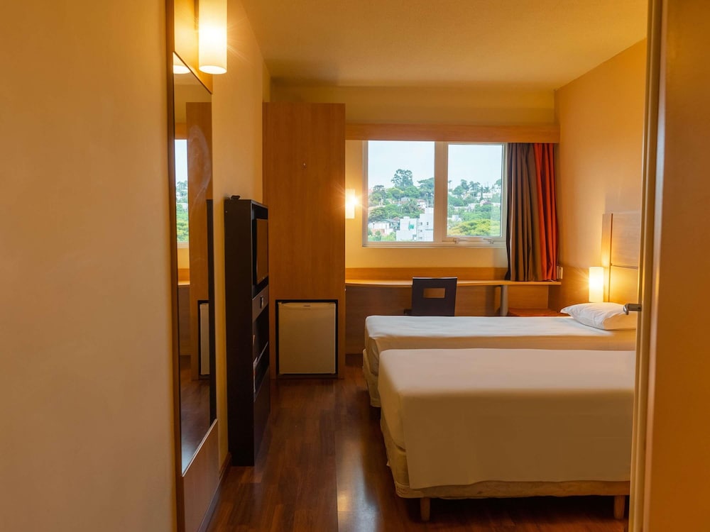 Habitación estándar con 2 camas individuales, 2 camas individuales del hotel Ibis Novo Hamburgo