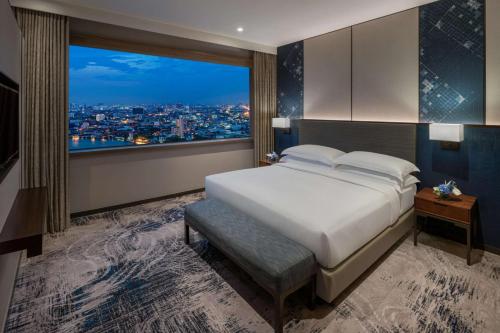 Suite Familiar del hotel Millennium Hilton Bangkok