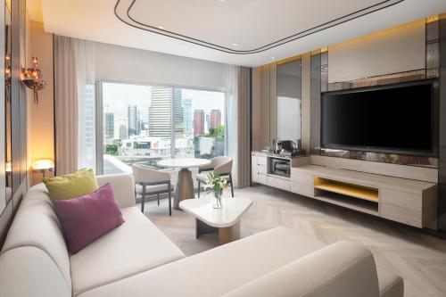 Suite Familiar de 1 dormitorio del hotel Pathumwan Princess. Foto 1