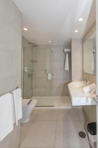 Habitación Doble Estándar del hotel LIVVO Veril Playa. Foto 5