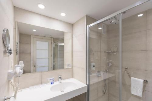 Habitación Estandar del hotel Livvo Veril Playa. Foto 5