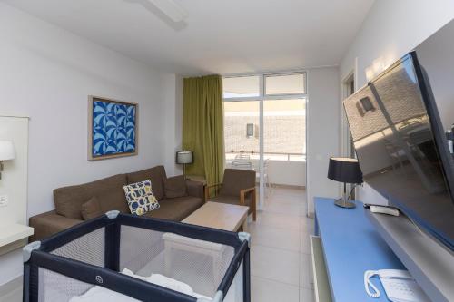 Habitación Doble Estándar del hotel Livvo Veril Playa. Foto 7