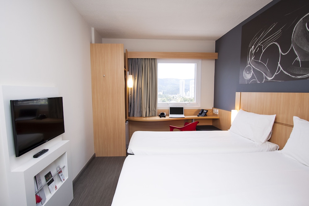 Apartamento Standard con dos camas individuales del hotel Ibis Mogi Das Cruzes Shopping. Foto 1