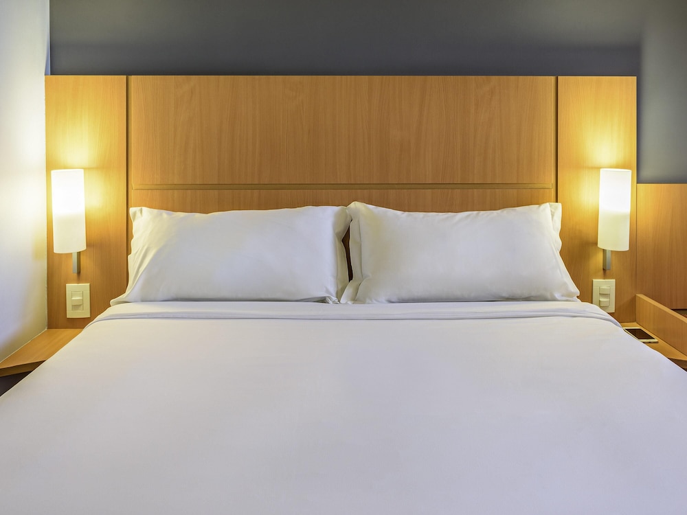 Habitación estándar, varias camas (com cama extra para criança) del hotel Ibis Belem Aeroporto. Foto 1