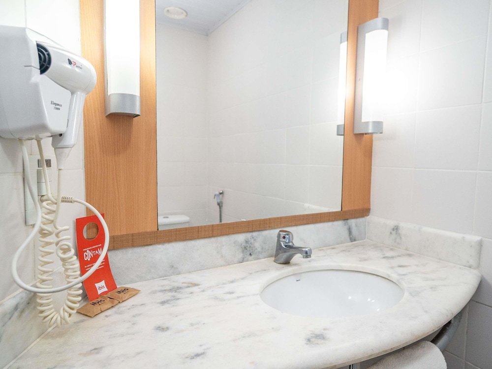 Habitación estándar, 2 camas individuales del hotel Ibis Belem Aeroporto. Foto 4