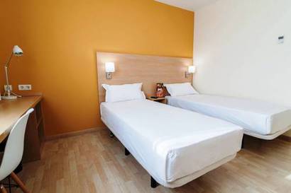 Habitación doble 2 camas del hotel B&B Las Rozas