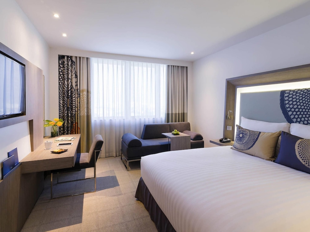 Habitación Ejecutiva Cama King del hotel Novotel Bangkok Bangna. Foto 11