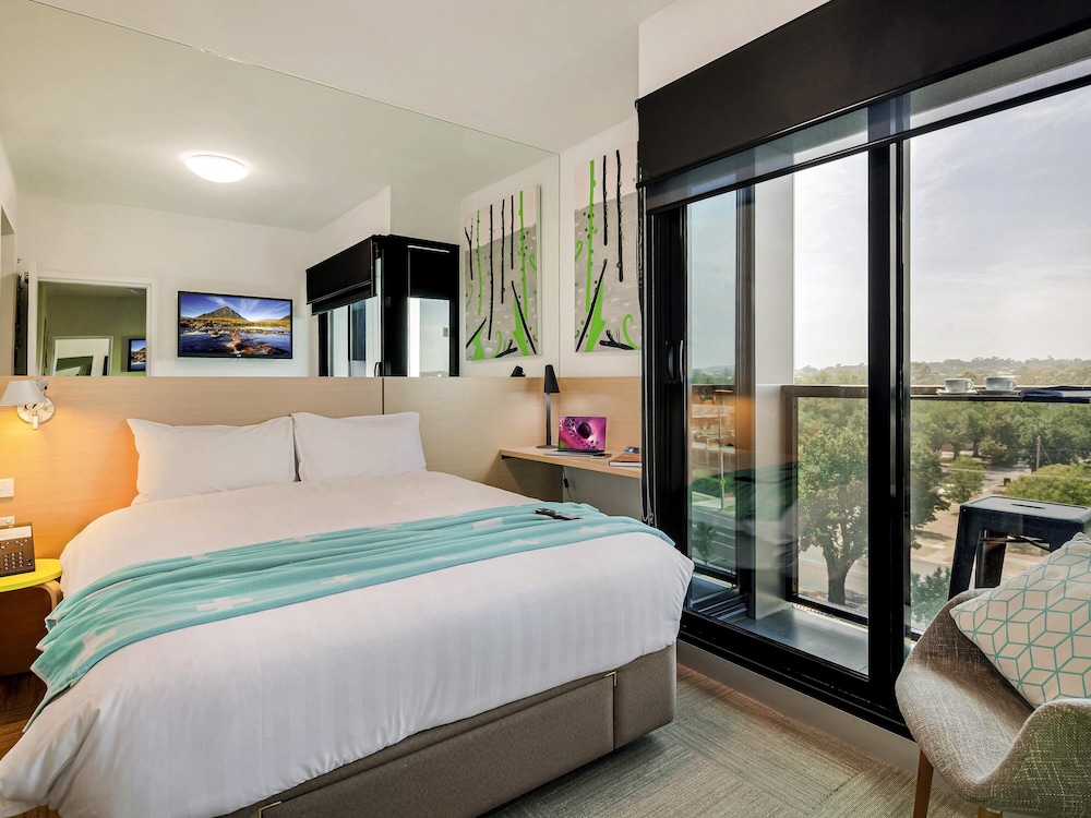 Habitación Doble Superior con Balcón del hotel Mercure Bendigo Schaller. Foto 6