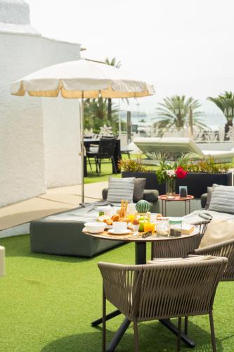 Estudio con terraza del hotel Bungalows Doña Rosa. Foto 6