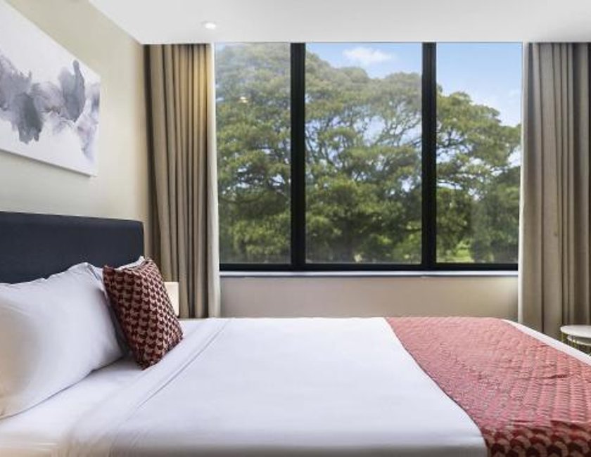 Deluxe Queen Room with Park View del hotel Breakfree On Broadway Sydney. Foto 1