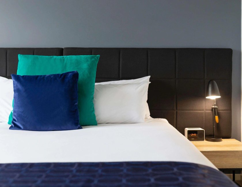 Estudio Deluxe, 1 cama de matrimonio grande del hotel Mantra Macarthur. Foto 10