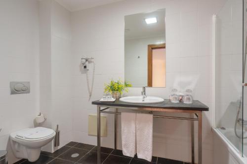 Habitación Doble Estándar - 1 o 2 camas del hotel Luna Serra Da Estrela. Foto 4