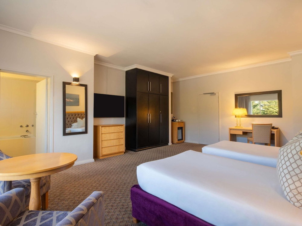 Habitación Clásica con camas individuales del hotel Mercure Windhoek. Foto 2