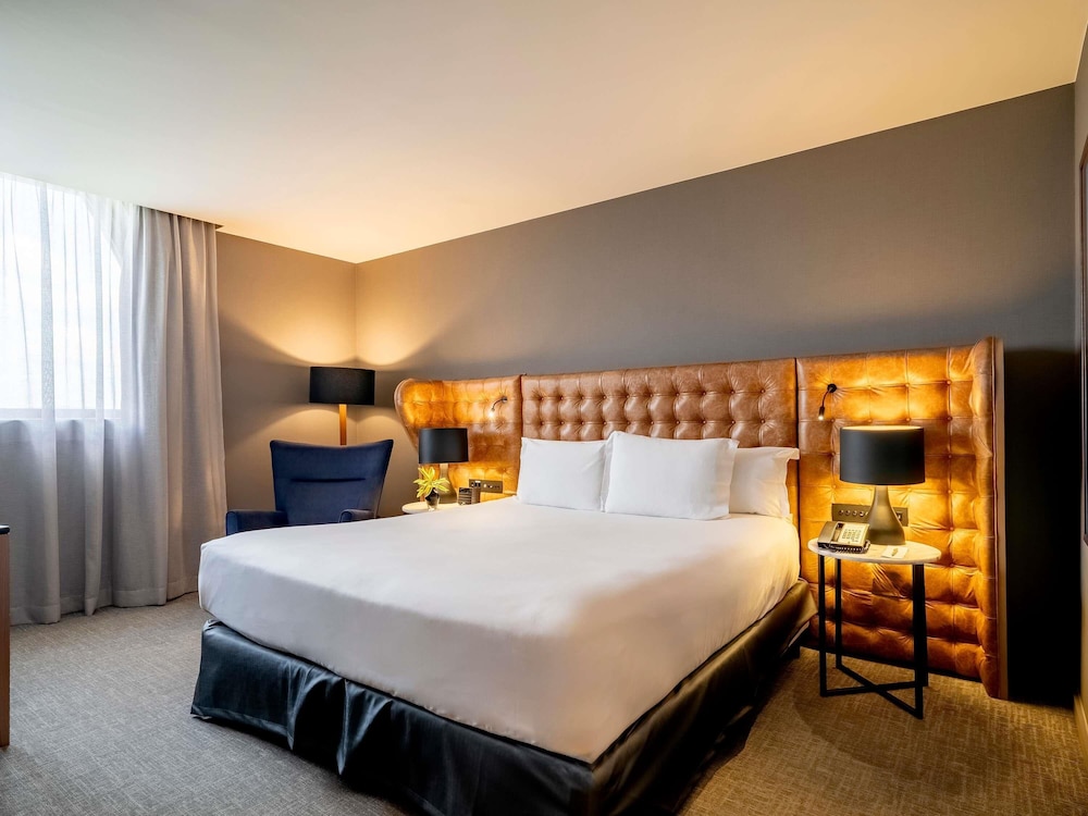Habitación Deluxe Premium, 1 cama King, planta alta del hotel Pullman São Paulo Guarulhos Airport. Foto 1