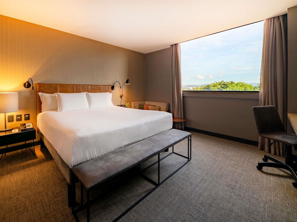Habitación de lujo, 1 cama de matrimonio del hotel Pullman São Paulo Guarulhos Airport. Foto 4