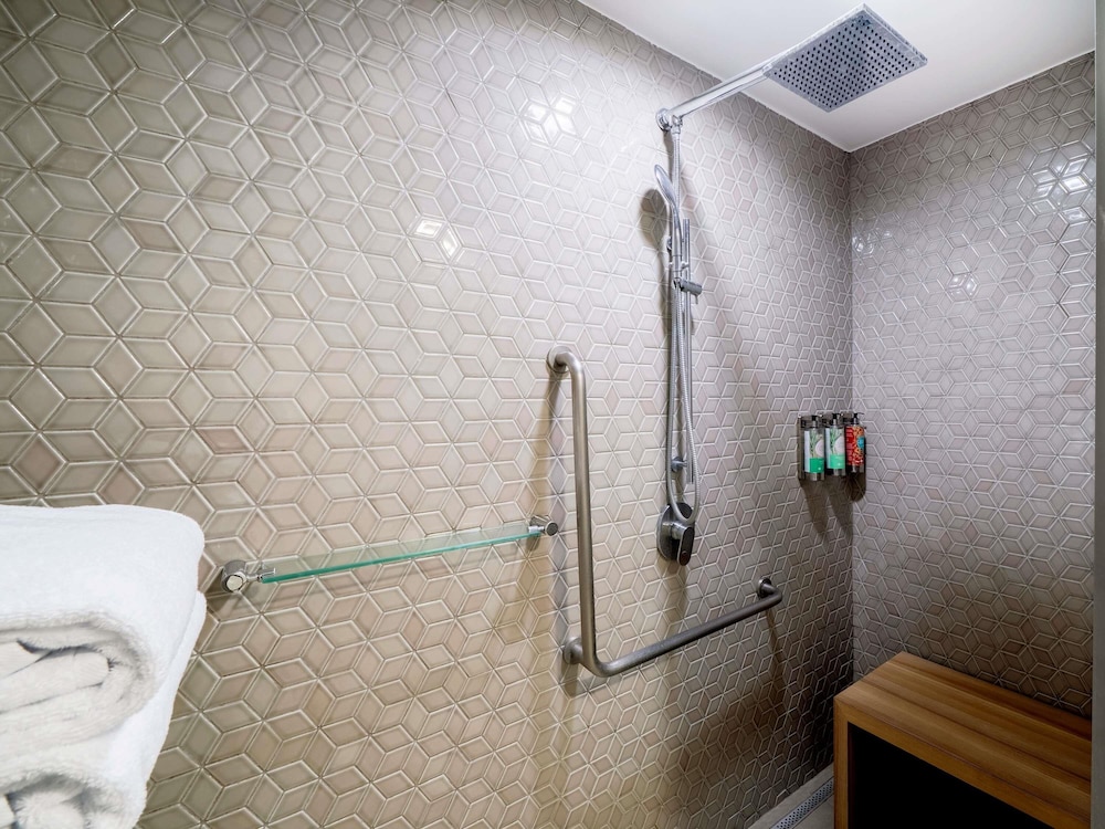 Habitación de lujo, 1 cama de matrimonio del hotel Pullman São Paulo Guarulhos Airport. Foto 6