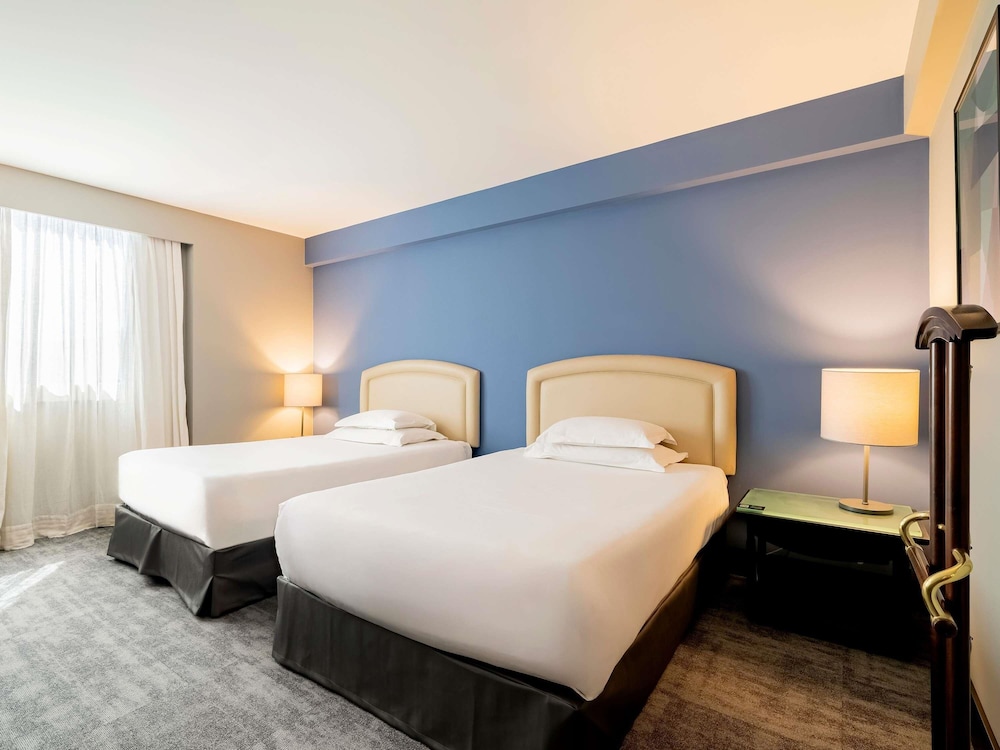 Habitación superior, 2 camas individuales, bañera del hotel Pullman São Paulo Guarulhos Airport