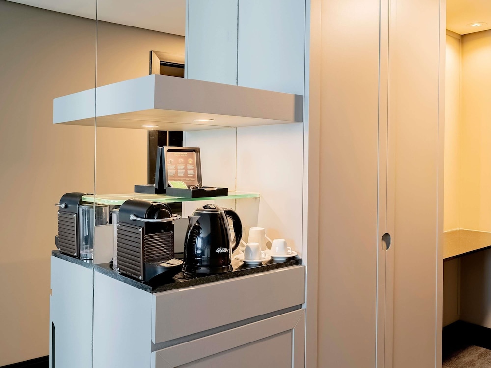 Habitación superior, 2 camas individuales, bañera del hotel Pullman São Paulo Guarulhos Airport. Foto 1